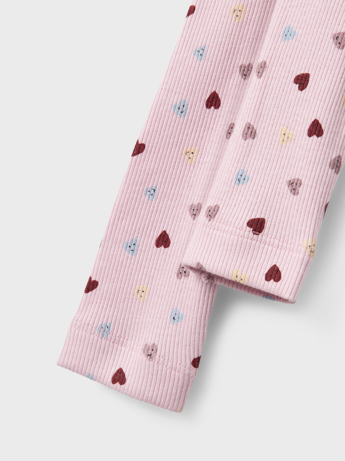 model_shot-front_full